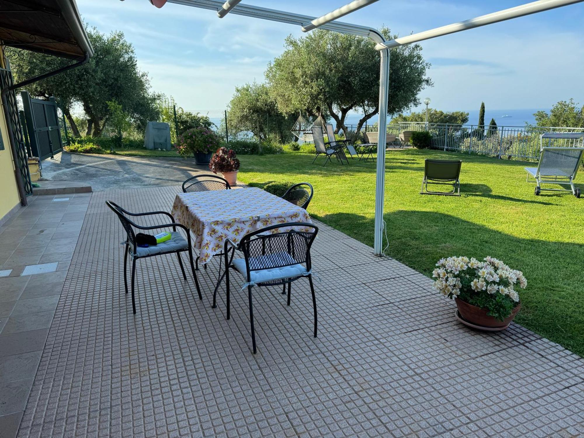 Вилла Casa Vista Mare - Superb Garden And Parking Included Империя Экстерьер фото